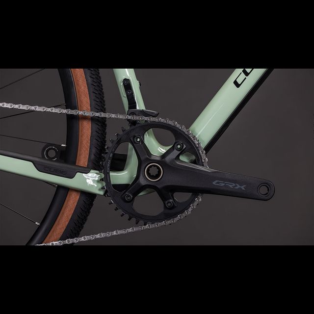CUBE Nuroad C:62 ONE gravel-pyörä CUBE Nuroad C:62 ONE gravel-pyörä
